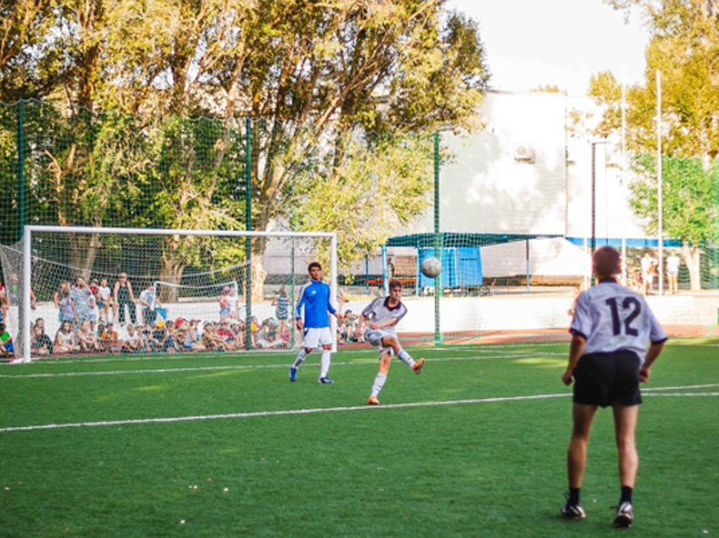 Футбольное поле